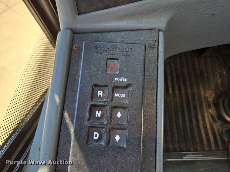 image for item EU3602 2005 Van Hool C2045 coach bus