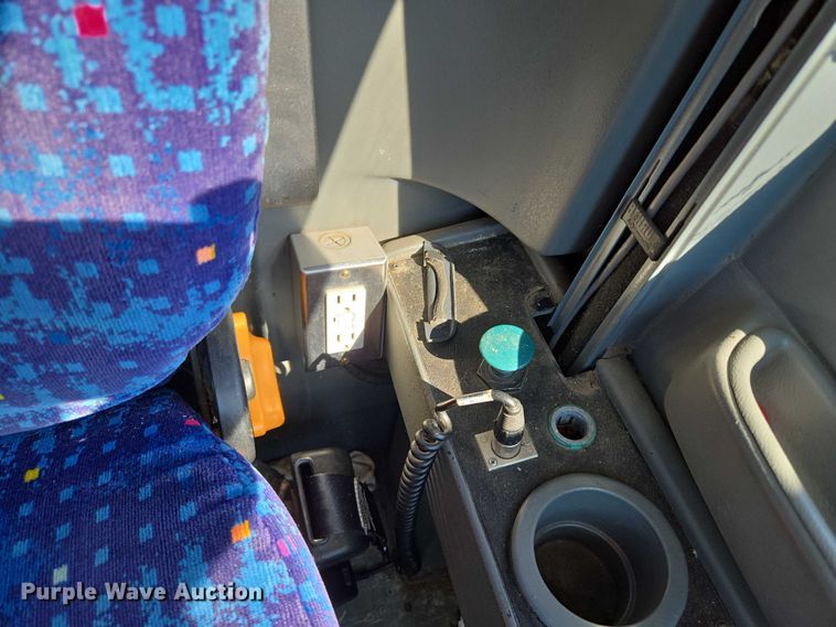 image for item EU3602 2005 Van Hool C2045 coach bus