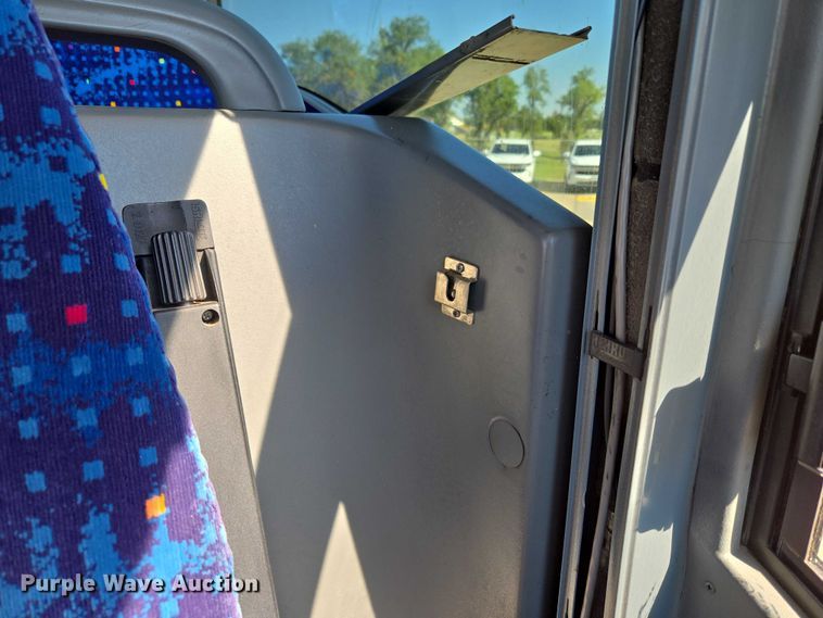 image for item EU3602 2005 Van Hool C2045 coach bus