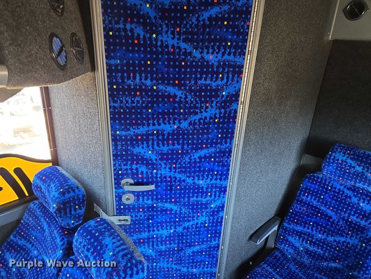 image for item EU3602 2005 Van Hool C2045 coach bus