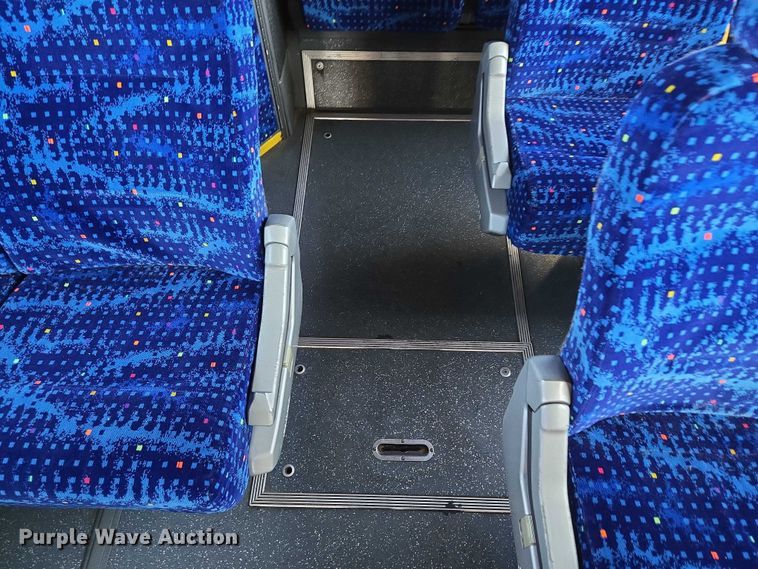 image for item EU3602 2005 Van Hool C2045 coach bus