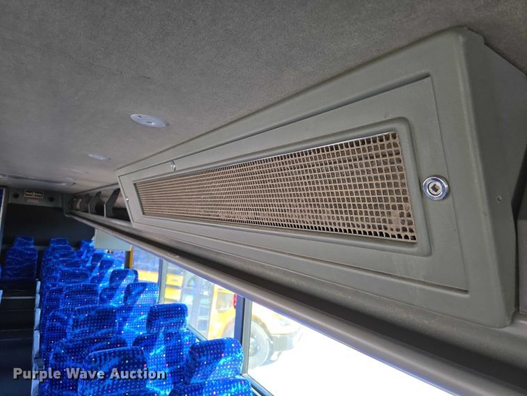 image for item EU3602 2005 Van Hool C2045 coach bus