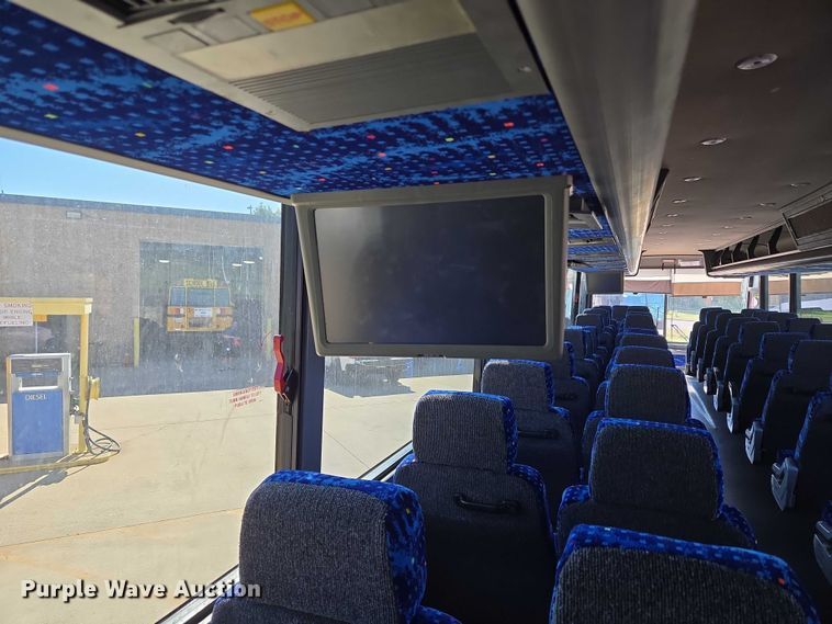 image for item EU3602 2005 Van Hool C2045 coach bus