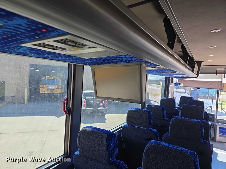 image for item EU3602 2005 Van Hool C2045 coach bus