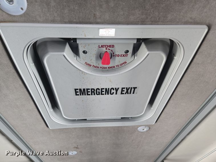 image for item EU3602 2005 Van Hool C2045 coach bus