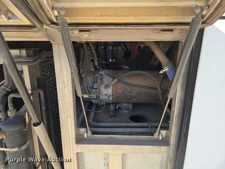 image for item EU3602 2005 Van Hool C2045 coach bus