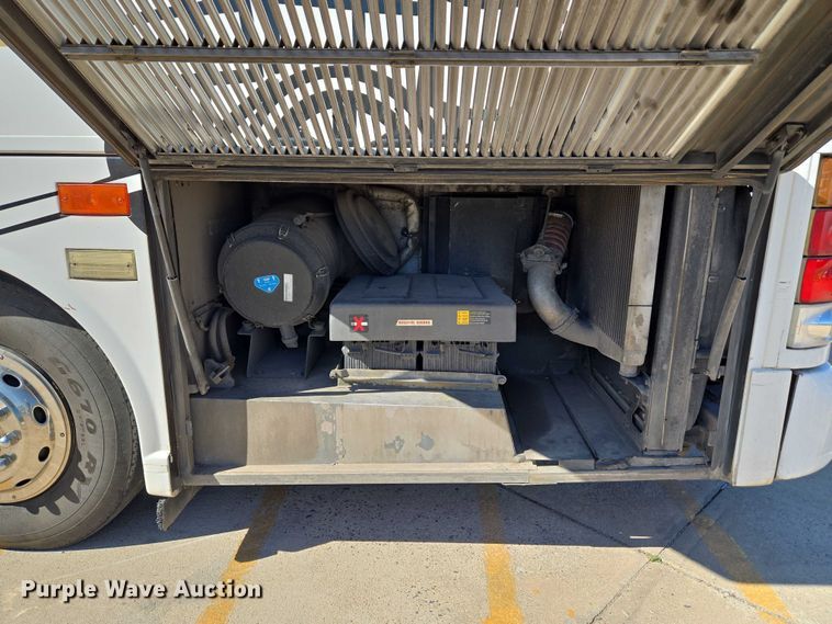 image for item EU3602 2005 Van Hool C2045 coach bus