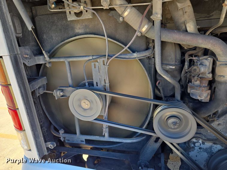 image for item EU3602 2005 Van Hool C2045 coach bus