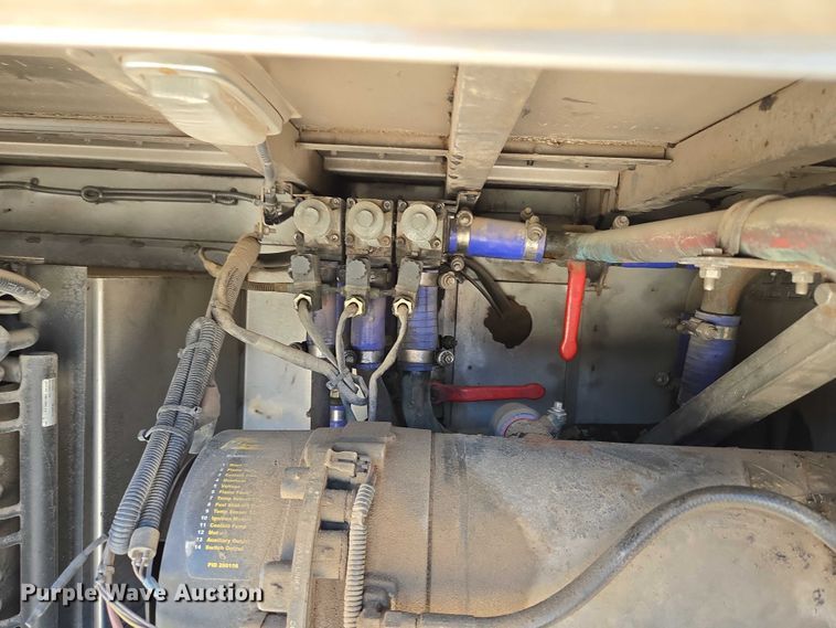 image for item EU3603 2005 Van Hool C2045 coach bus