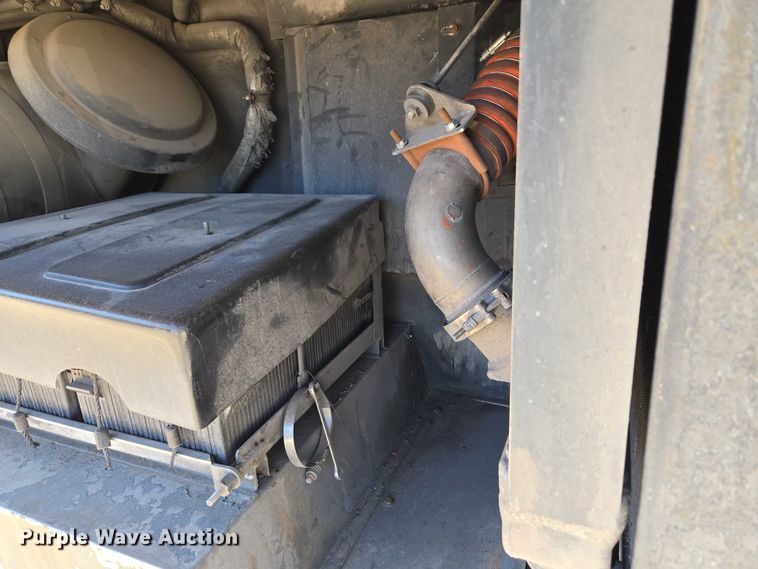 image for item EU3603 2005 Van Hool C2045 coach bus