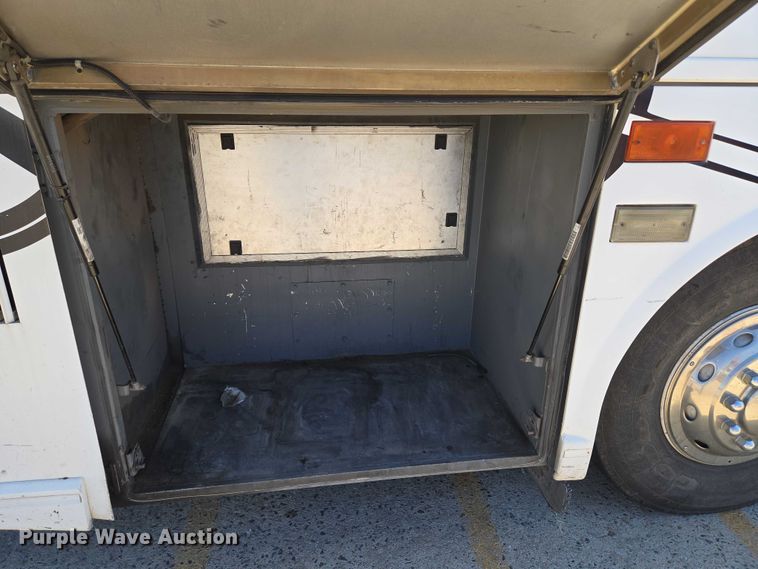 image for item EU3603 2005 Van Hool C2045 coach bus