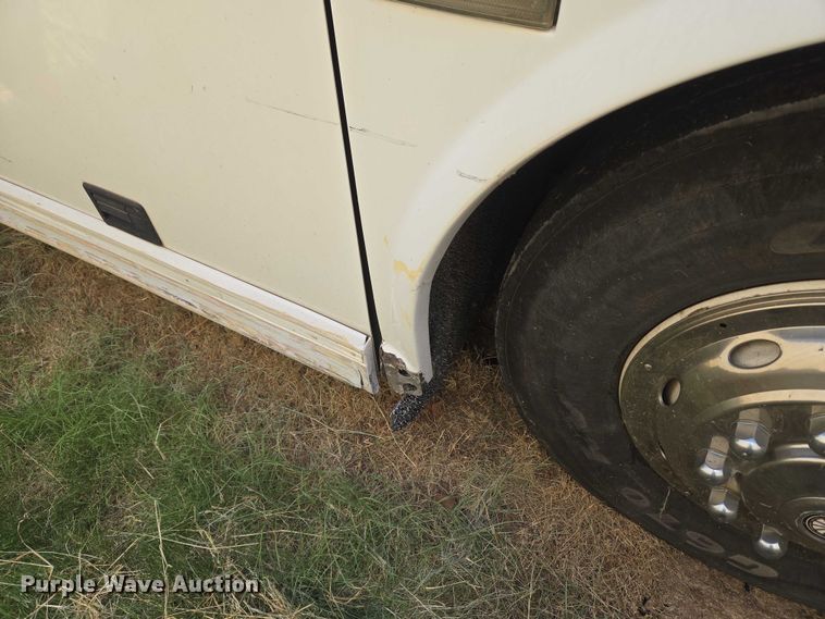 image for item EU3603 2005 Van Hool C2045 coach bus