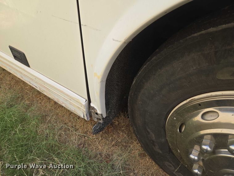 image for item EU3603 2005 Van Hool C2045 coach bus