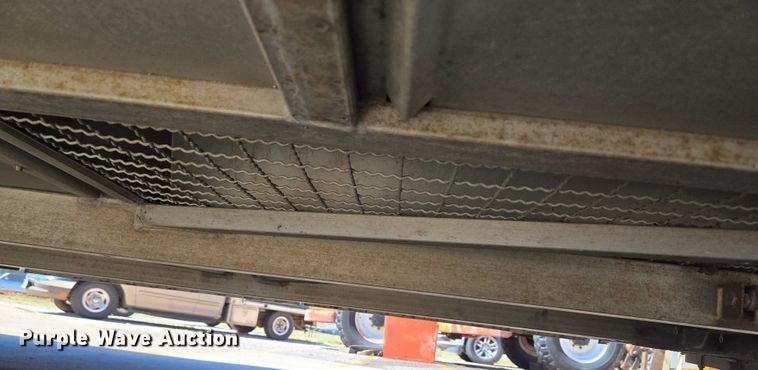 image for item EU3603 2005 Van Hool C2045 coach bus