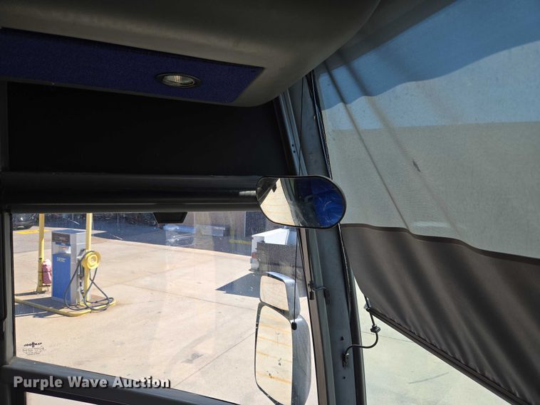 image for item EU3603 2005 Van Hool C2045 coach bus