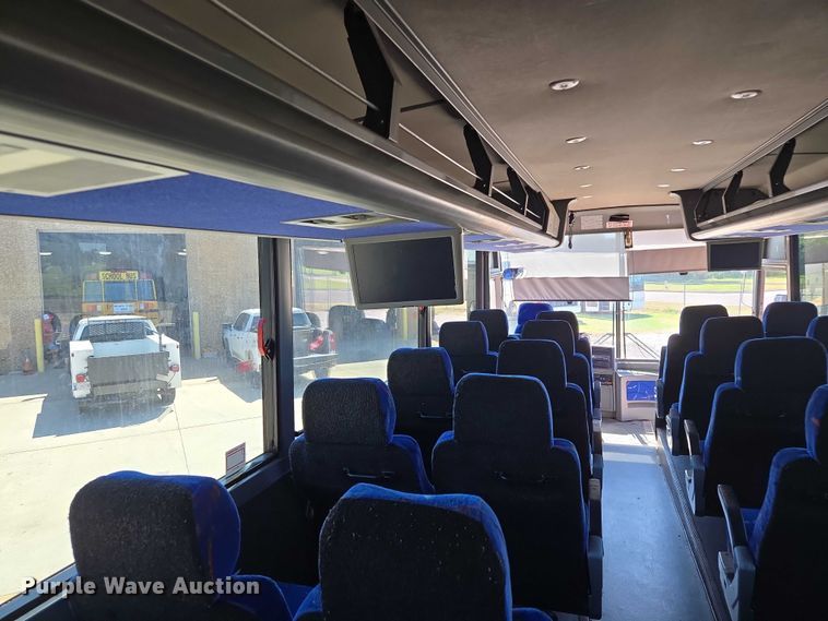 image for item EU3603 2005 Van Hool C2045 coach bus