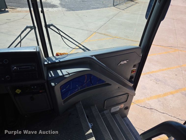 image for item EU3603 2005 Van Hool C2045 coach bus