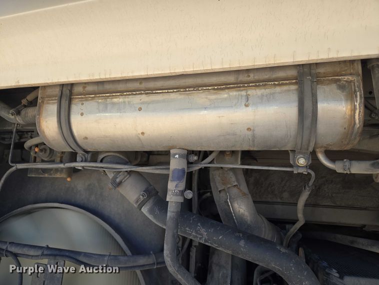 image for item EU3603 2005 Van Hool C2045 coach bus