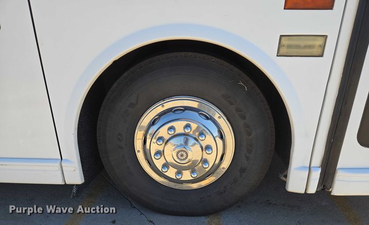 image for item EU3603 2005 Van Hool C2045 coach bus