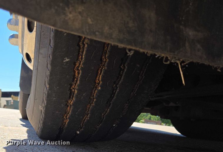 image for item EU3603 2005 Van Hool C2045 coach bus