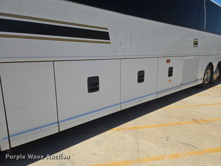 image for item EU3604 2005 Van Hool C2045 coach bus