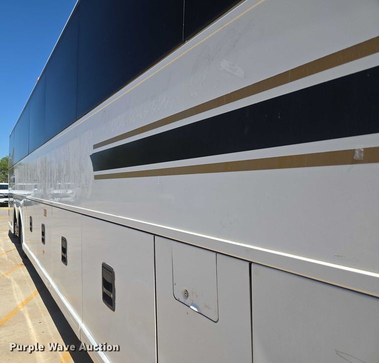 image for item EU3604 2005 Van Hool C2045 coach bus