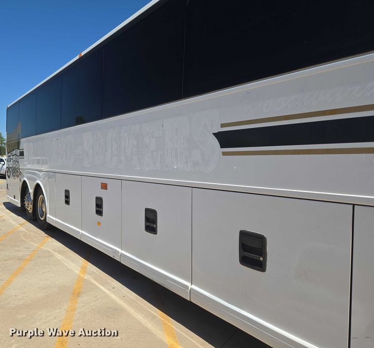 image for item EU3604 2005 Van Hool C2045 coach bus