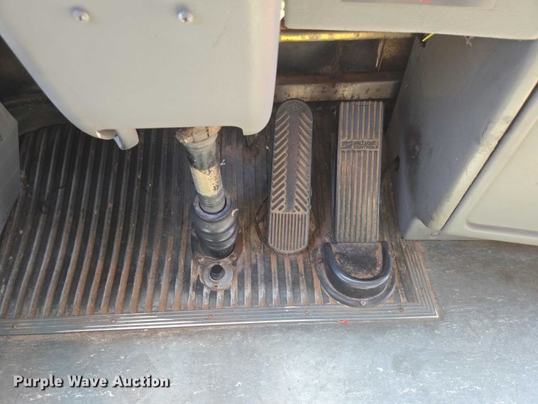 image for item EU3604 2005 Van Hool C2045 coach bus