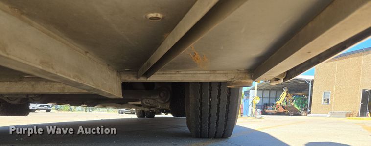 image for item EU3604 2005 Van Hool C2045 coach bus