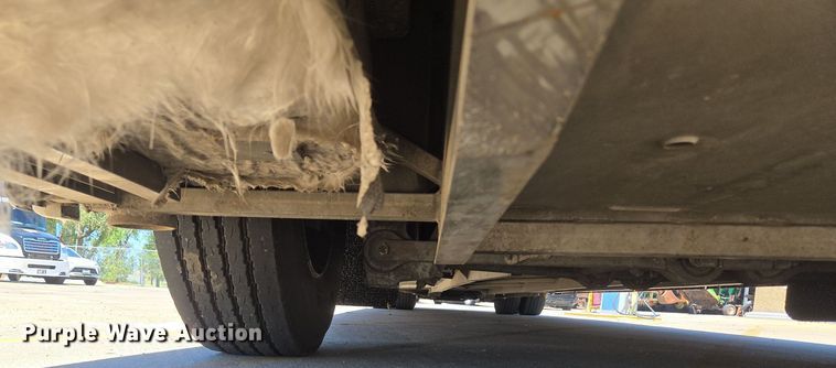 image for item EU3604 2005 Van Hool C2045 coach bus