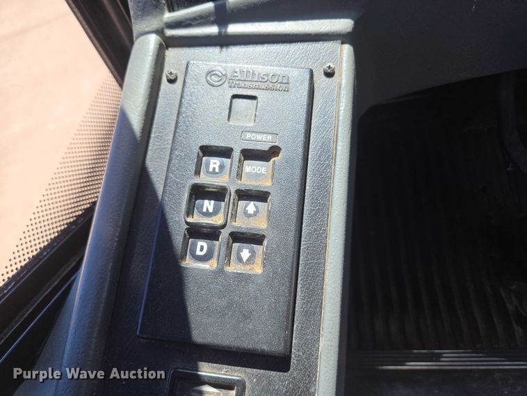 image for item EU3604 2005 Van Hool C2045 coach bus