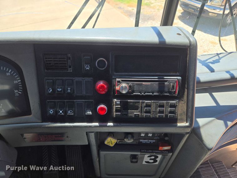 image for item EU3604 2005 Van Hool C2045 coach bus