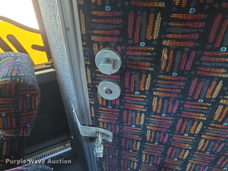 image for item EU3604 2005 Van Hool C2045 coach bus