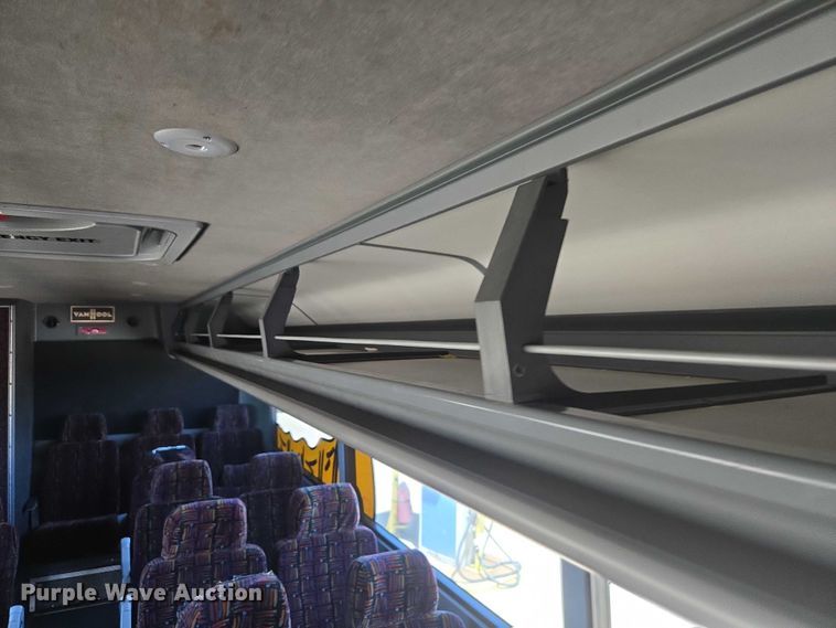 image for item EU3604 2005 Van Hool C2045 coach bus