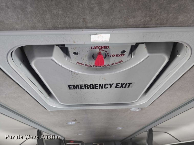 image for item EU3604 2005 Van Hool C2045 coach bus