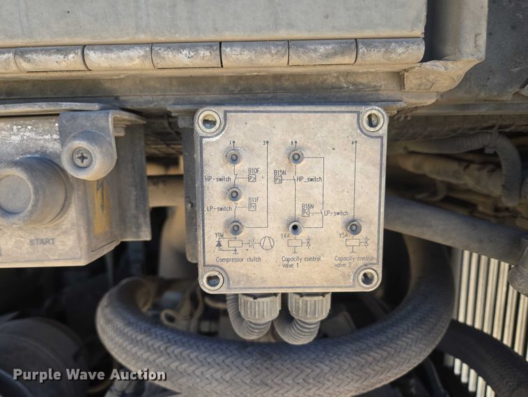 image for item EU3604 2005 Van Hool C2045 coach bus