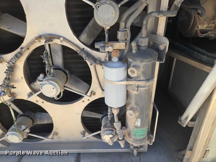 image for item EU3604 2005 Van Hool C2045 coach bus