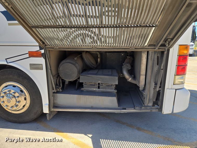 image for item EU3604 2005 Van Hool C2045 coach bus