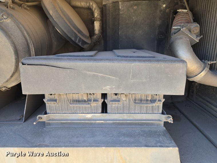 image for item EU3604 2005 Van Hool C2045 coach bus