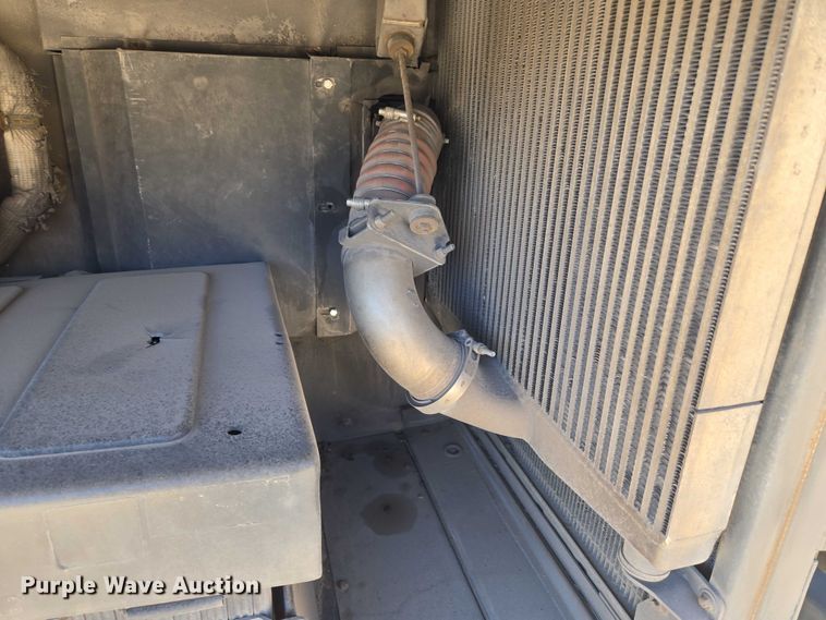 image for item EU3604 2005 Van Hool C2045 coach bus