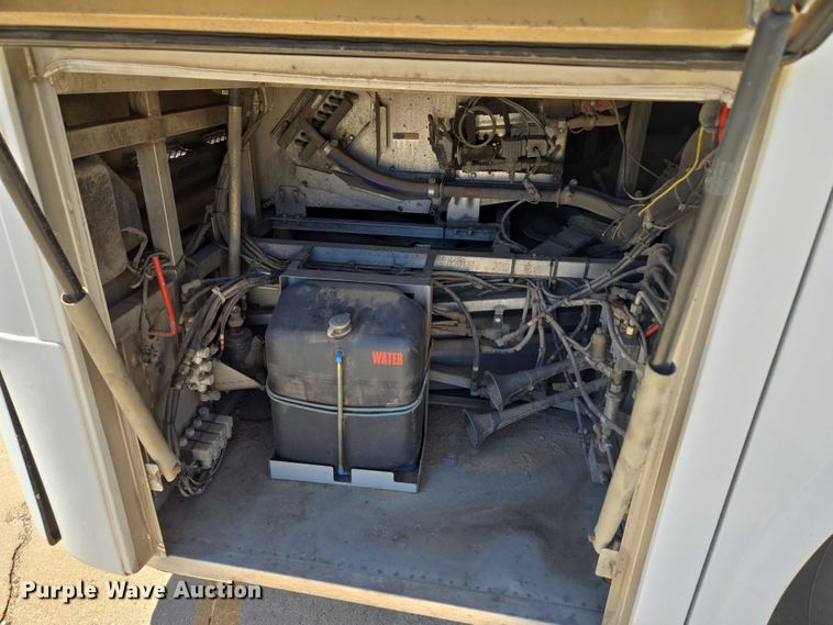 image for item EU3604 2005 Van Hool C2045 coach bus