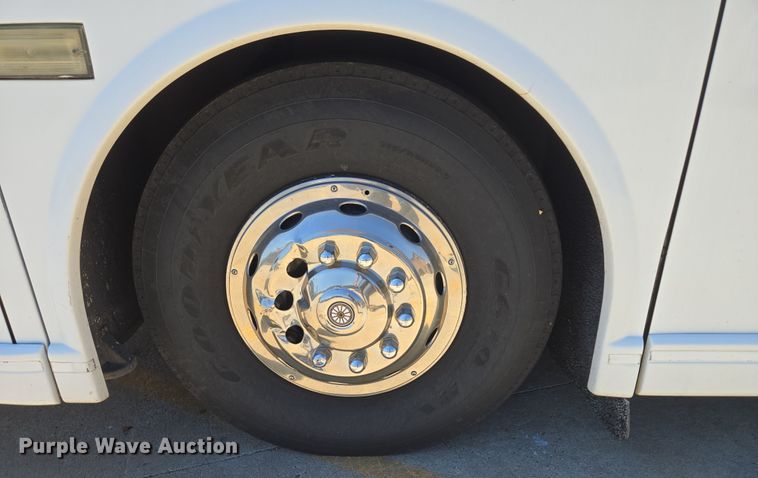 image for item EU3604 2005 Van Hool C2045 coach bus