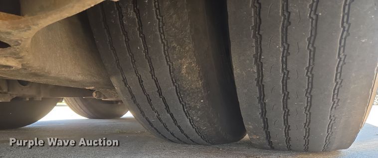 image for item EU3604 2005 Van Hool C2045 coach bus