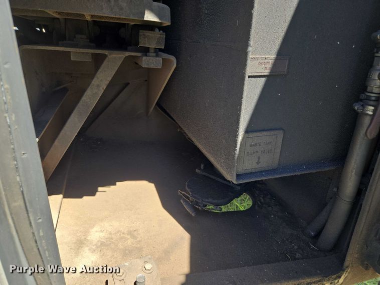 image for item EU3605 2005 Van Hool C2045 coach bus