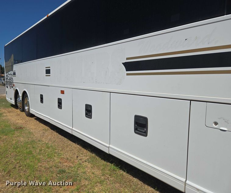 image for item EU3605 2005 Van Hool C2045 coach bus