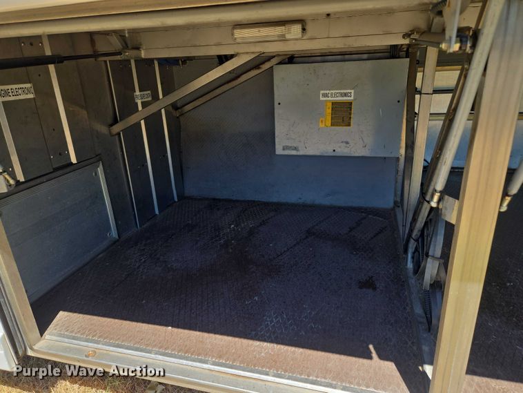 image for item EU3605 2005 Van Hool C2045 coach bus