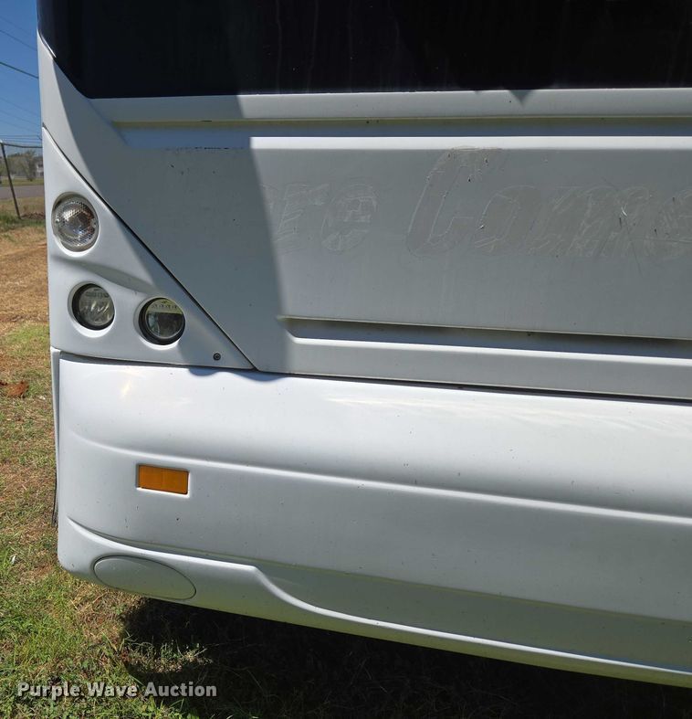 image for item EU3605 2005 Van Hool C2045 coach bus