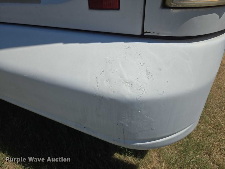 image for item EU3605 2005 Van Hool C2045 coach bus