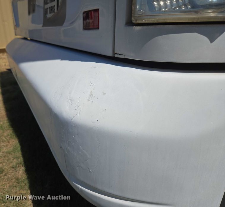 image for item EU3605 2005 Van Hool C2045 coach bus