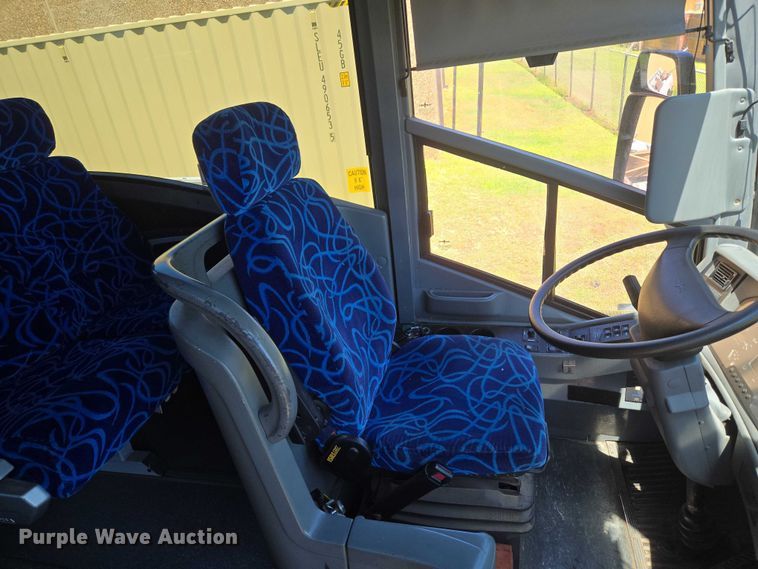 image for item EU3605 2005 Van Hool C2045 coach bus